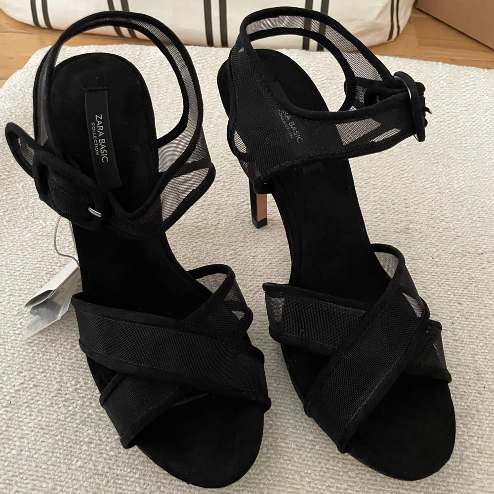 7.5W Zara Black Suede and Mesh Heels